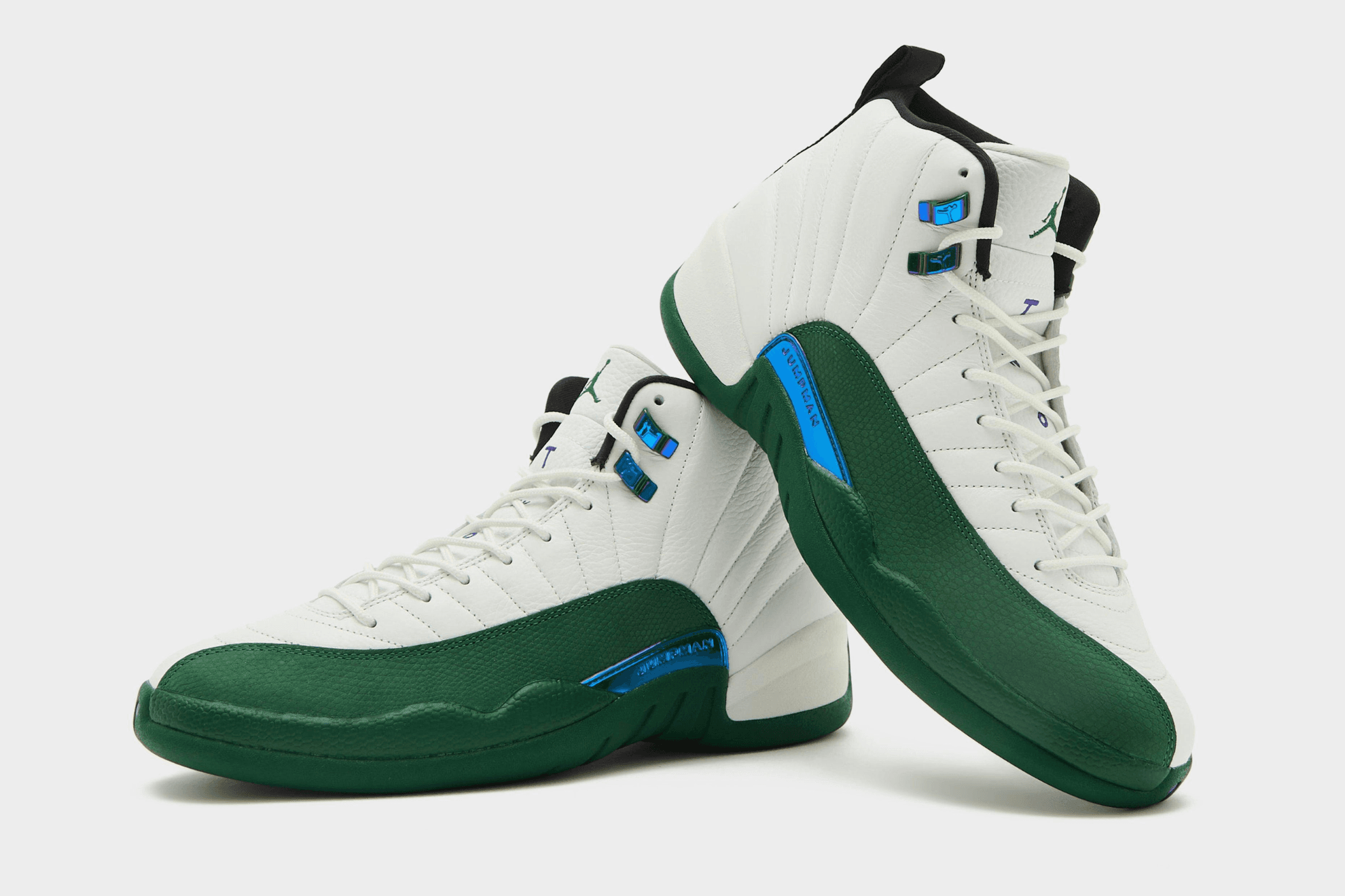 Air Jordan 12  "Bucks"