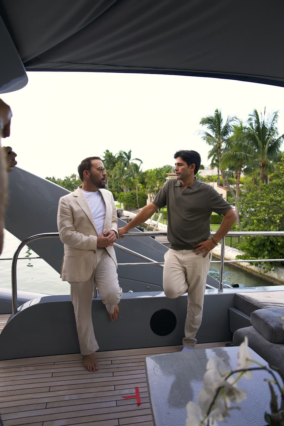 Jeremy Piven and Adrian Grenier’s Reunion Comes With Entourage Drama