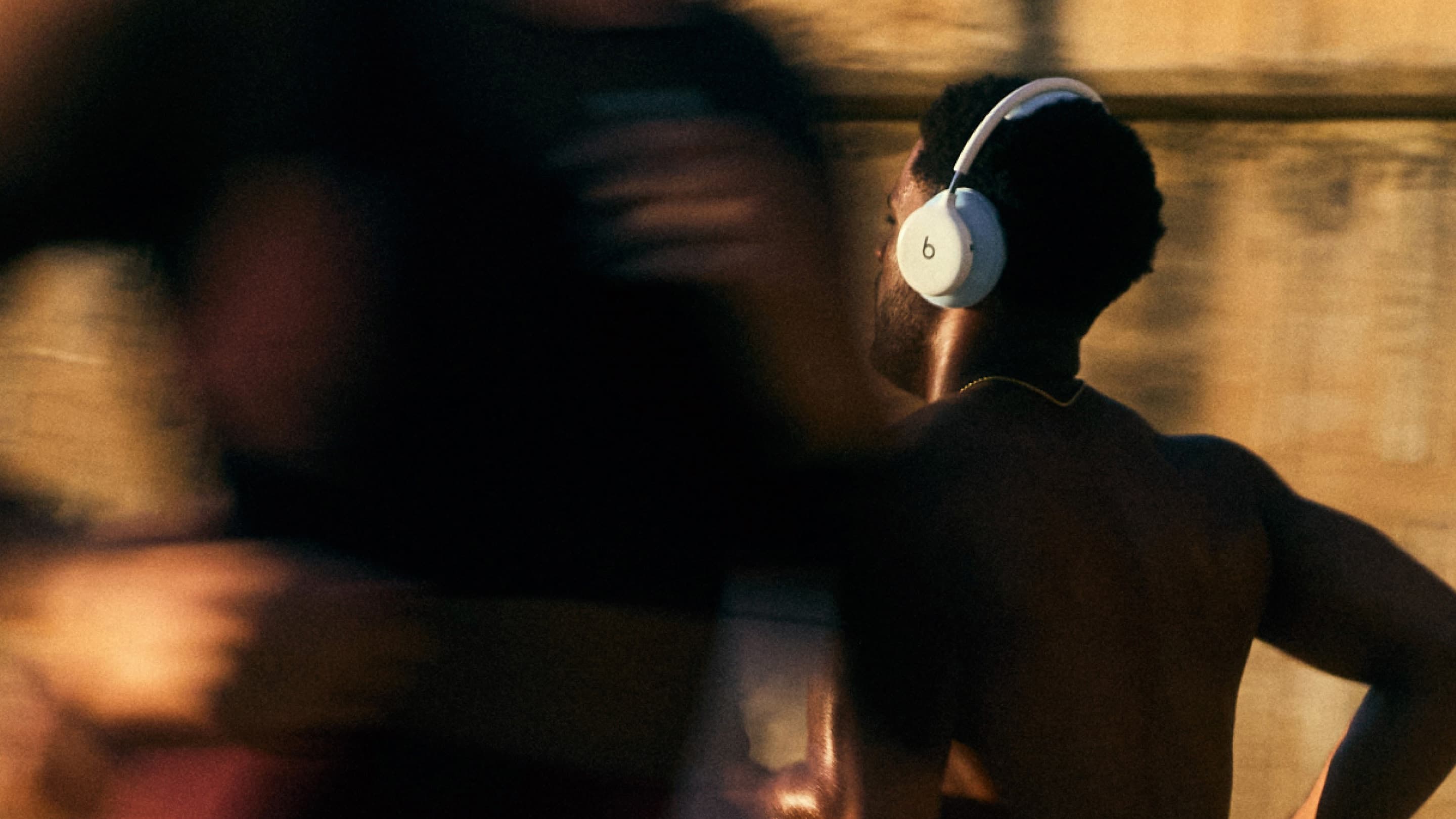 Beats 360 Turns the Over-Ear Headphone Into Gym Gear