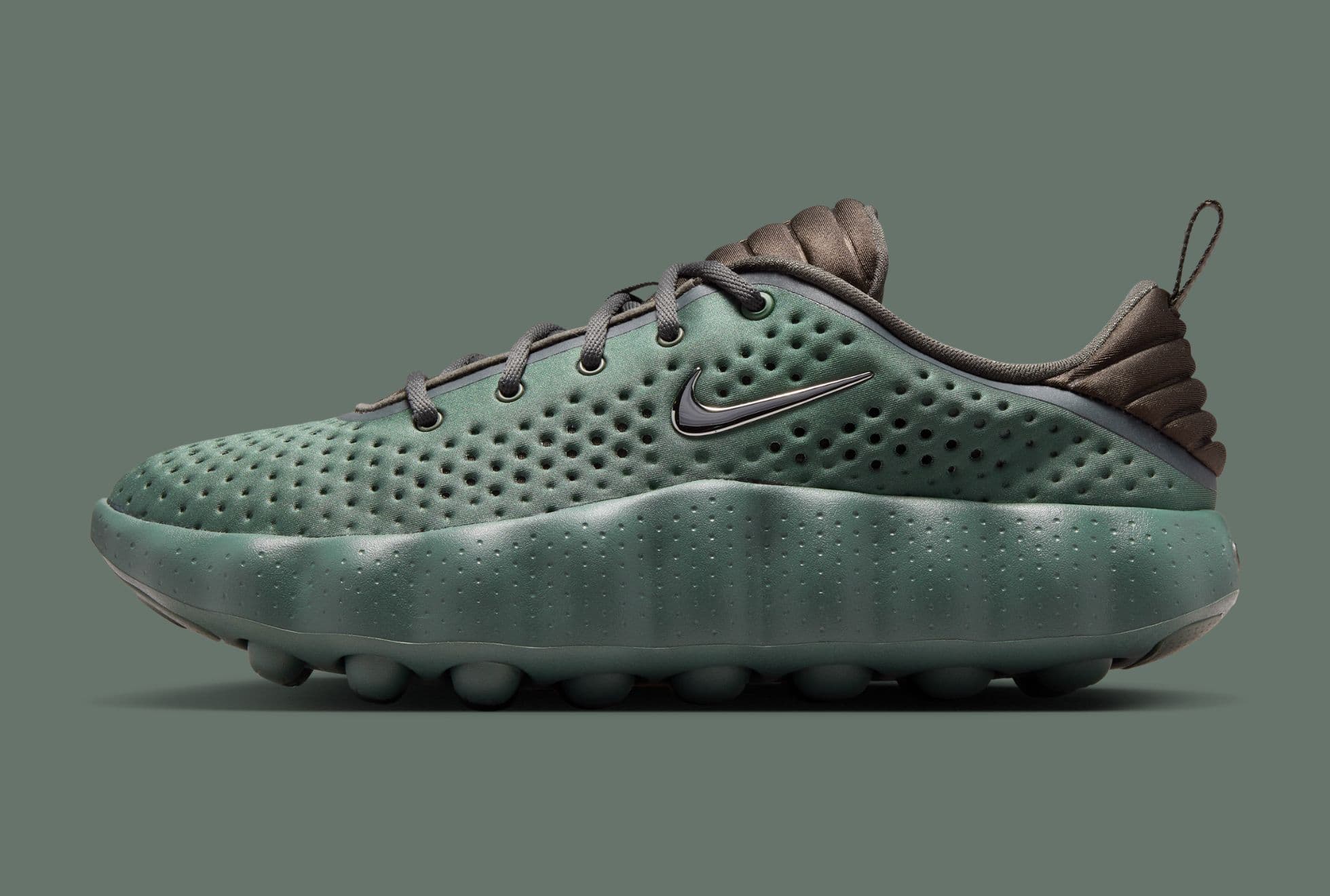 Nike Mind 002 "Camo Green/Newsprint"